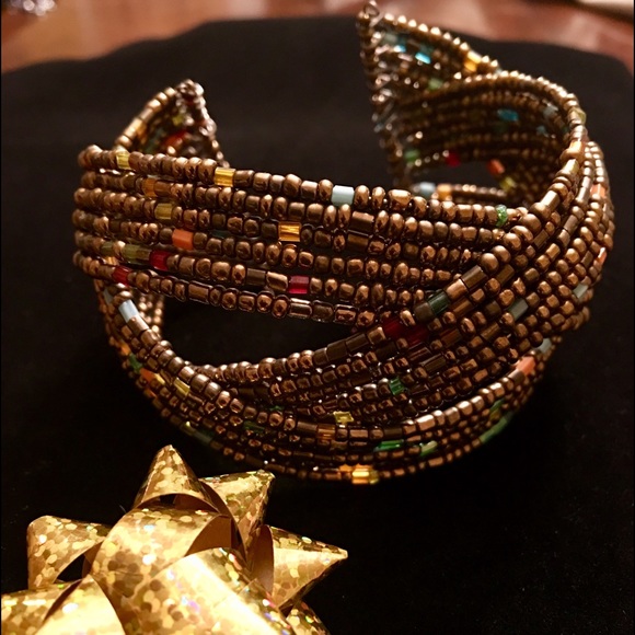 HAND-BEADED WOVEN BRACELET - Picture 3 of 8